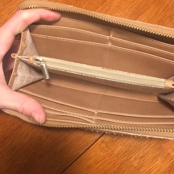 Wallet - Picture 3 of 3